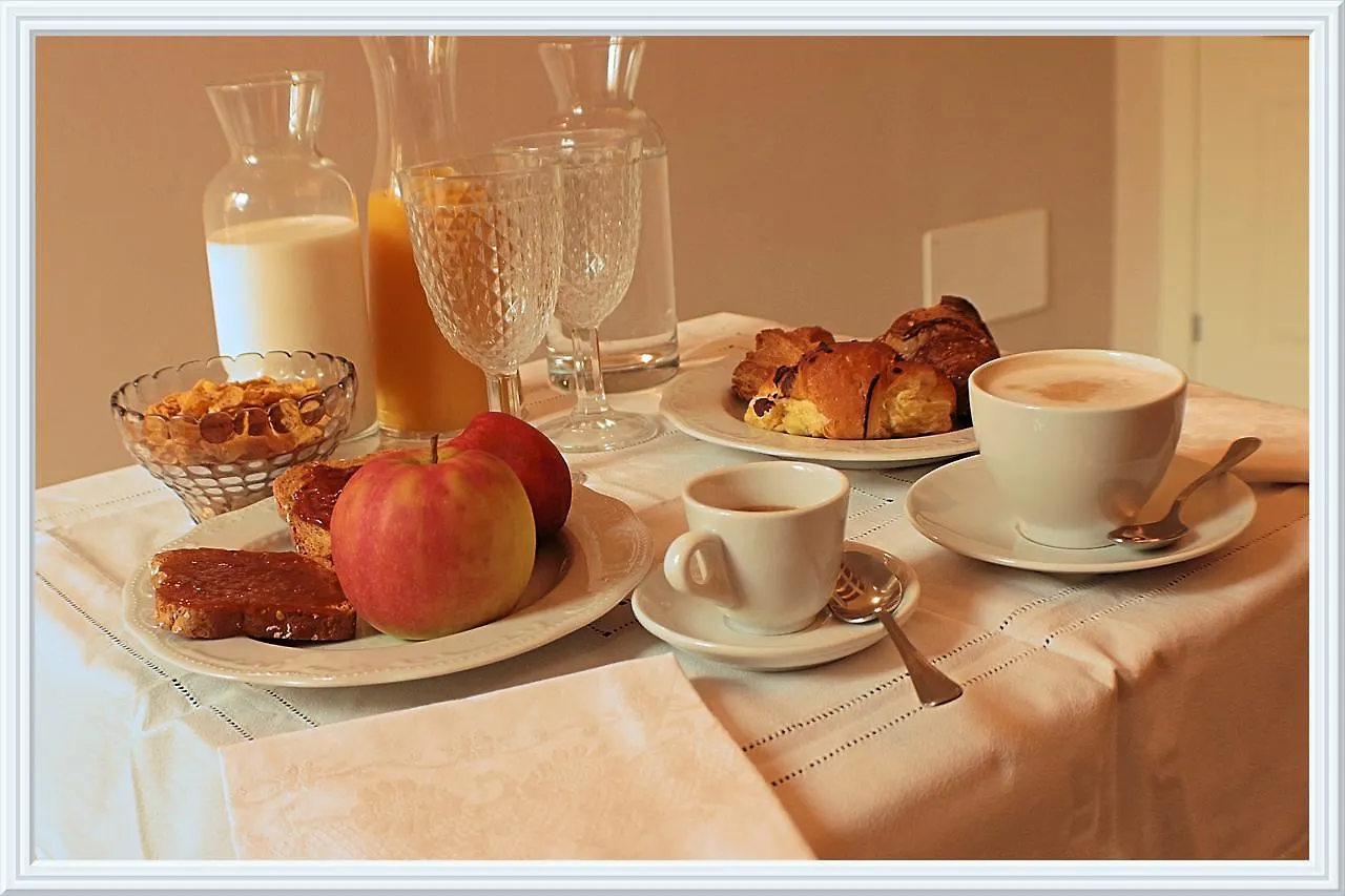 Lanterna Room&Breakfast Carpi Frühstückspension