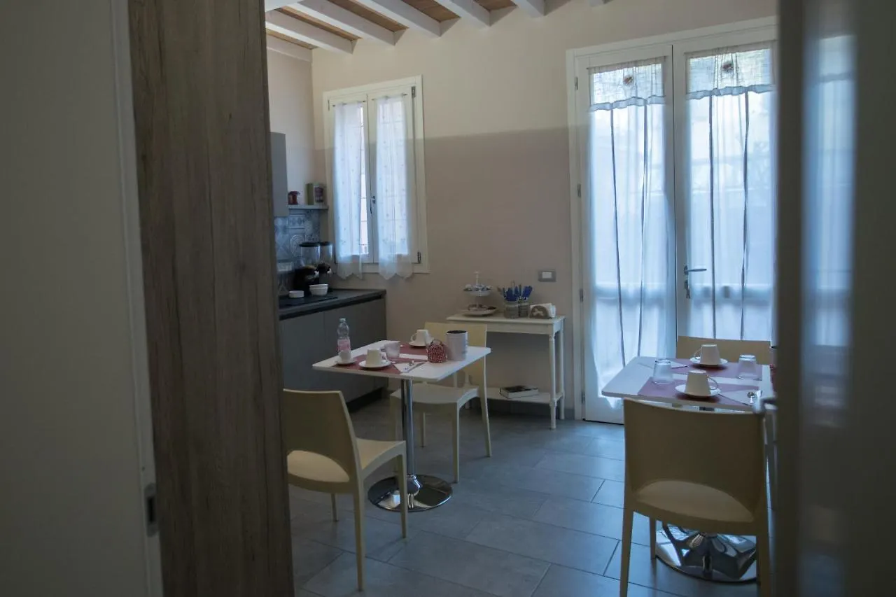 Lanterna Room&Breakfast Carpi Frühstückspension